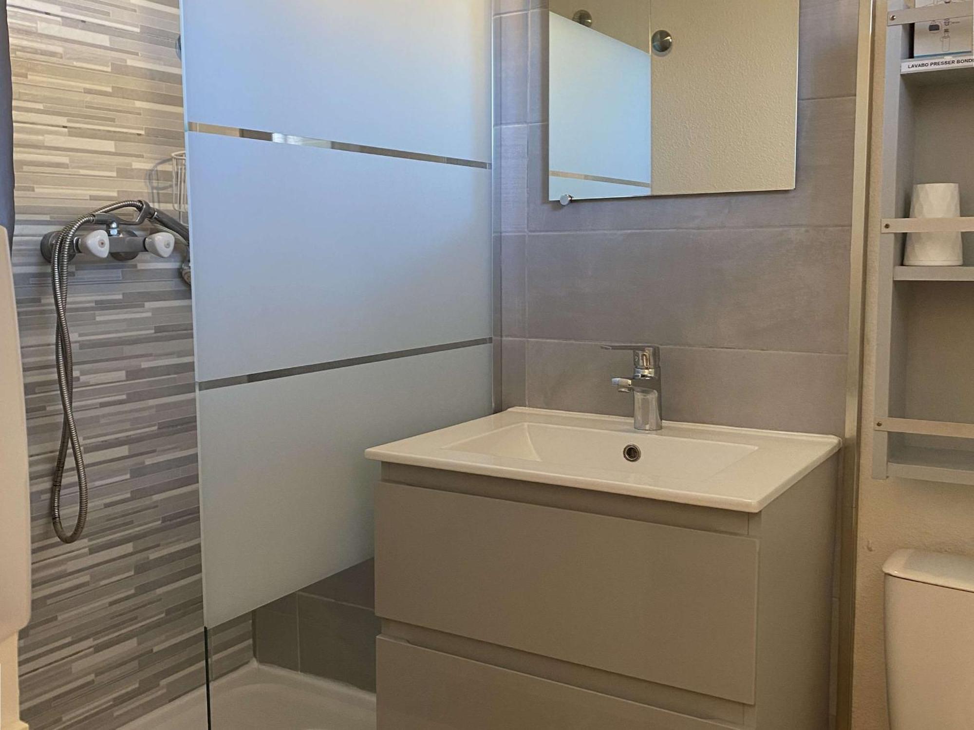 Studio Cosy Avec Terrasse, Parking, Proche Thermes - Balaruc-Les-Bains - Fr-1-553-89 Zewnętrze zdjęcie