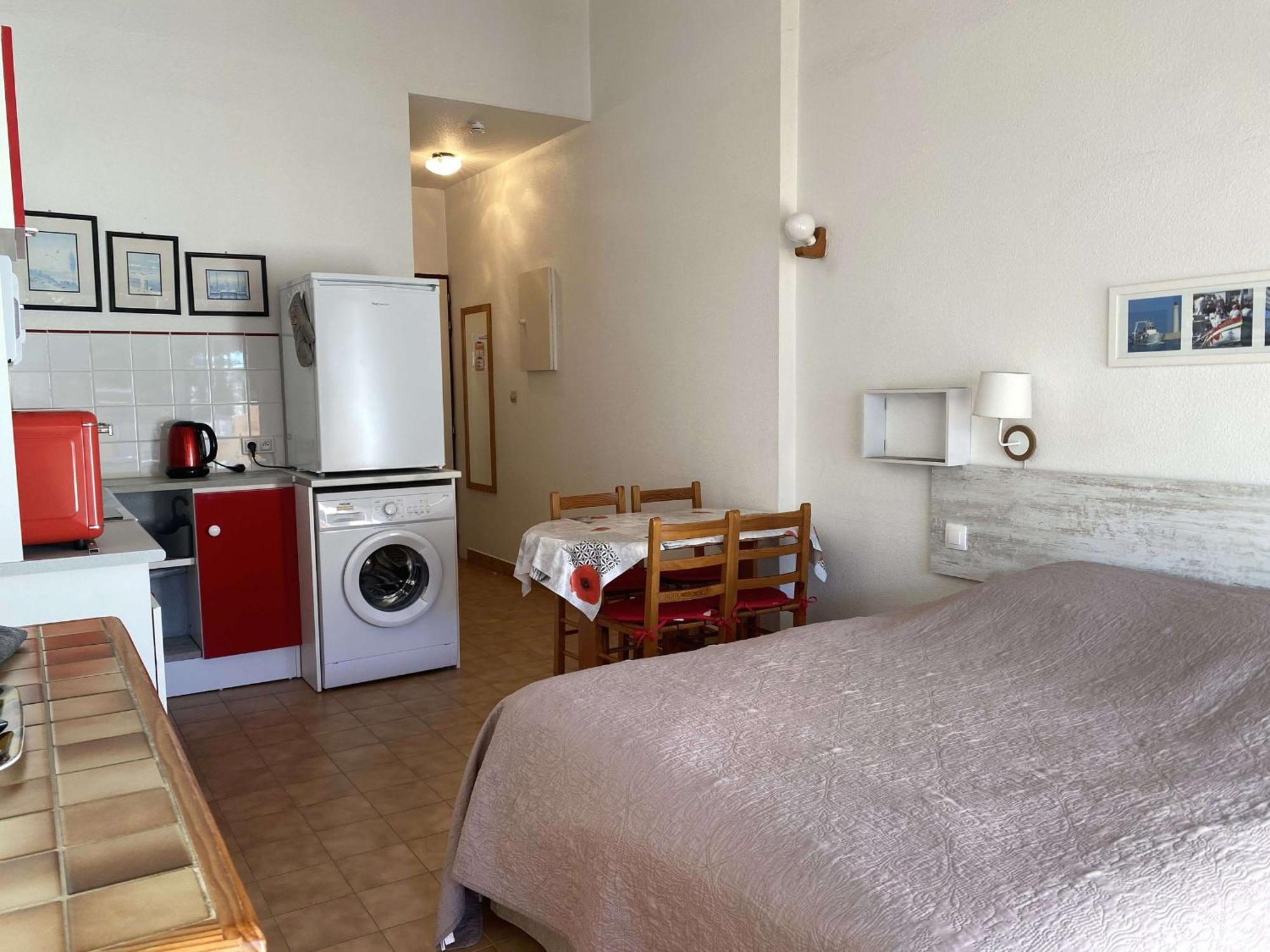 Studio Cosy Avec Terrasse, Parking, Proche Thermes - Balaruc-Les-Bains - Fr-1-553-89 Zewnętrze zdjęcie